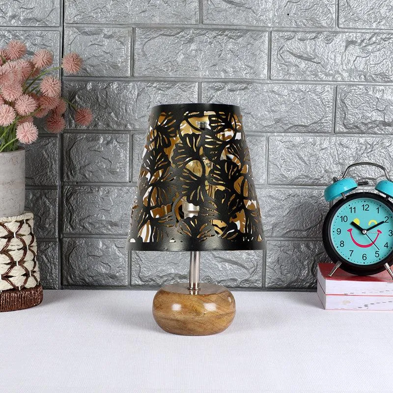 Astrova Flora Etched Table Lamp