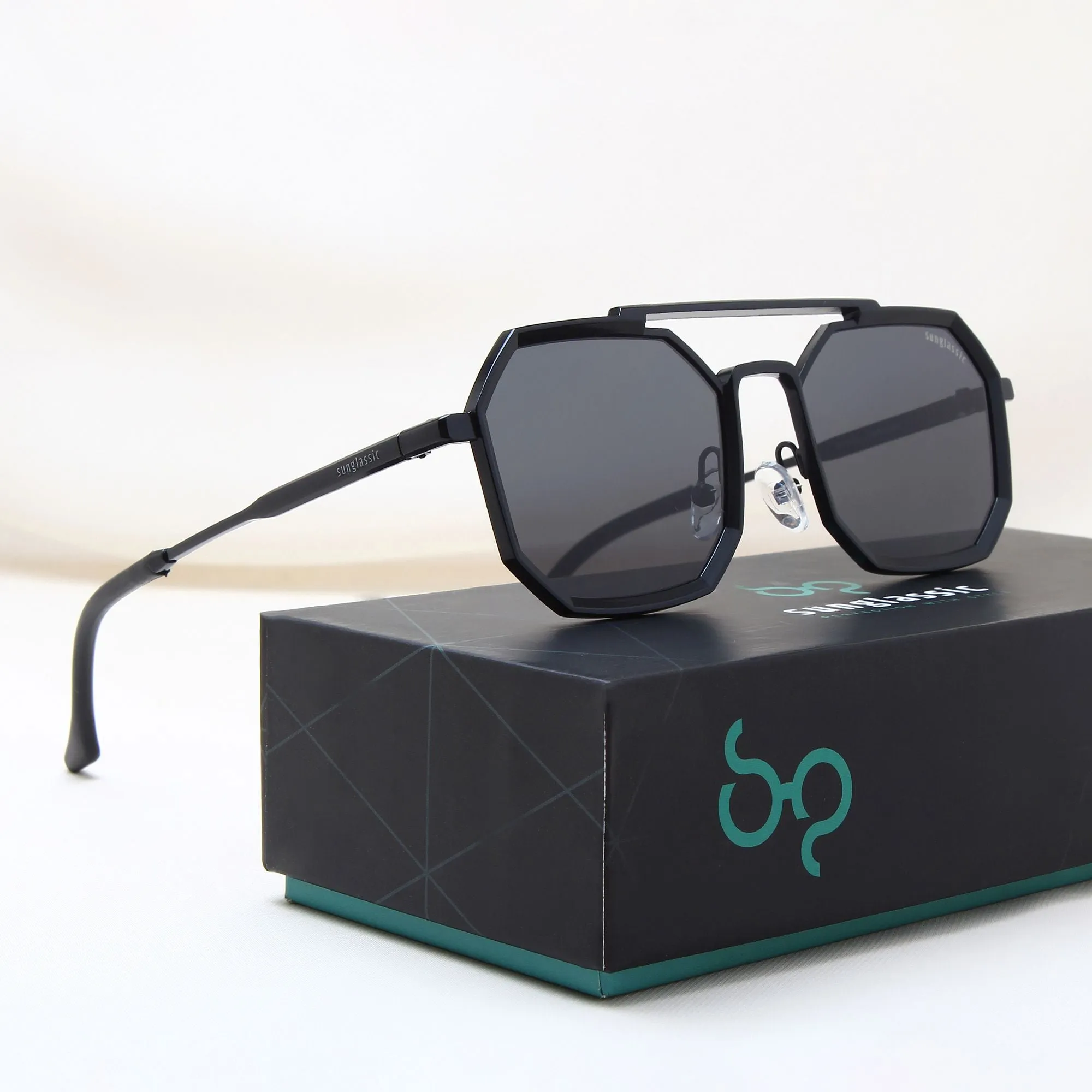 Commando Full Black Edition Octagon Sunglasses