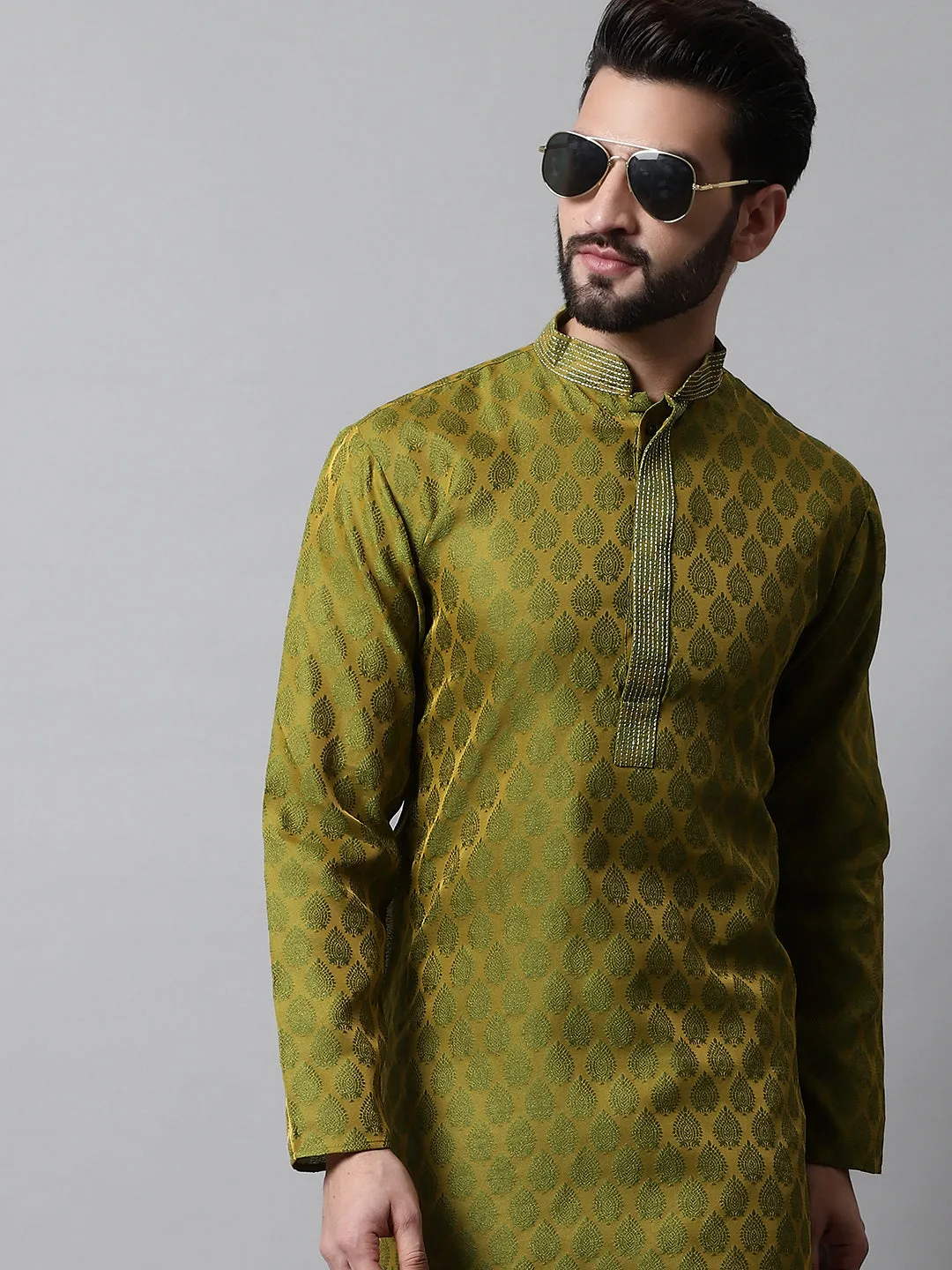 Men Olive Green And White Woven Design Kurtas